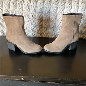 Easy Spirit Brown Suede Heeled Boots